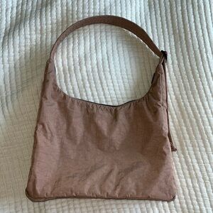 BAGGU Nylon Shoulder Bag in Taupe